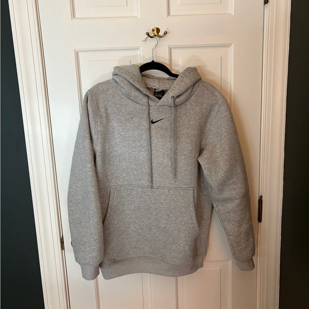 Nike Men's Gray Hoodie